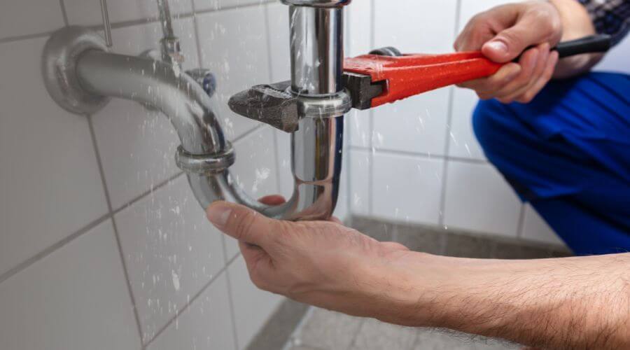 Professional emergency plumbing in White Castle, LA
